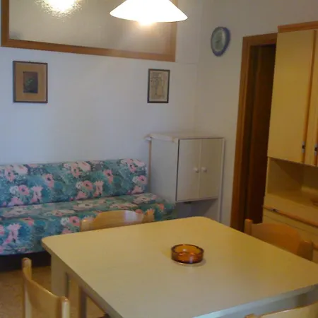 Al Golfo Apartament *